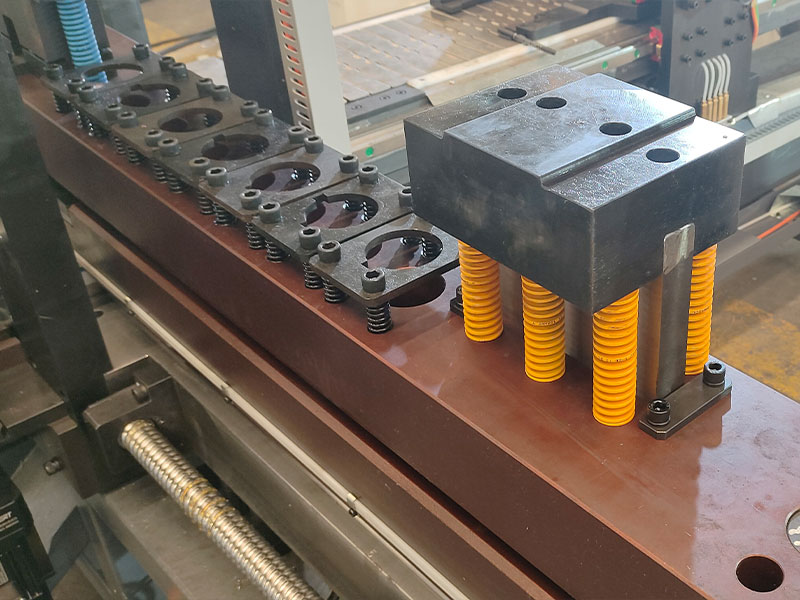 fábrica-de-máquina-cnc-punzonado-barras